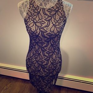 Tight fitting patterned dress